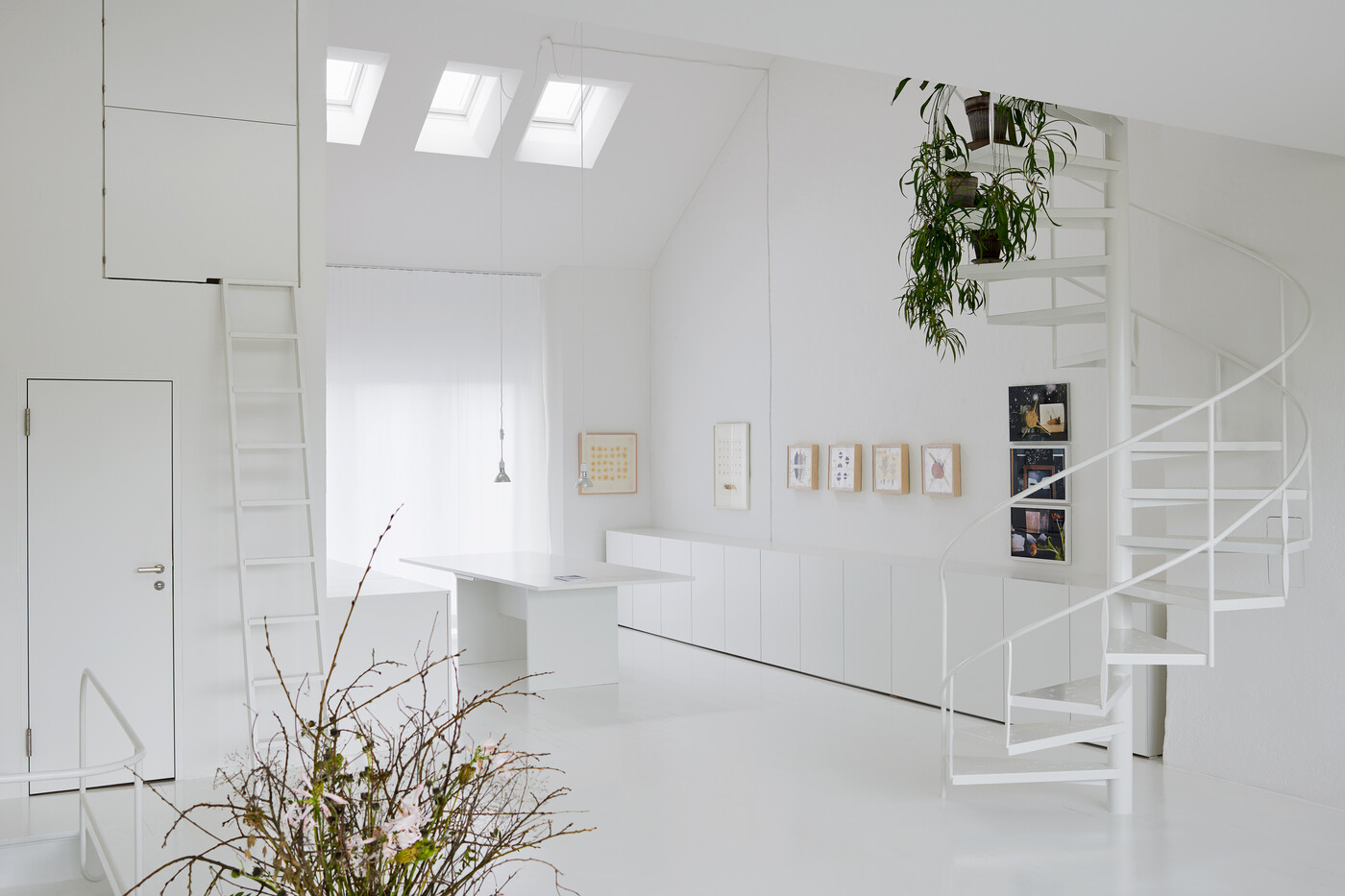 ADA / Michelle Stuart