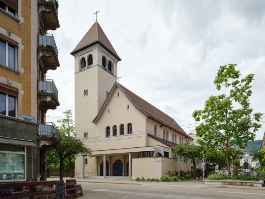 001_Renner_Weber_Kirche_Aemtlerstrasse_www.schaubstierli.com
